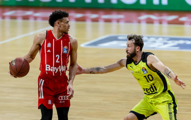 更加务实的 更加务实的